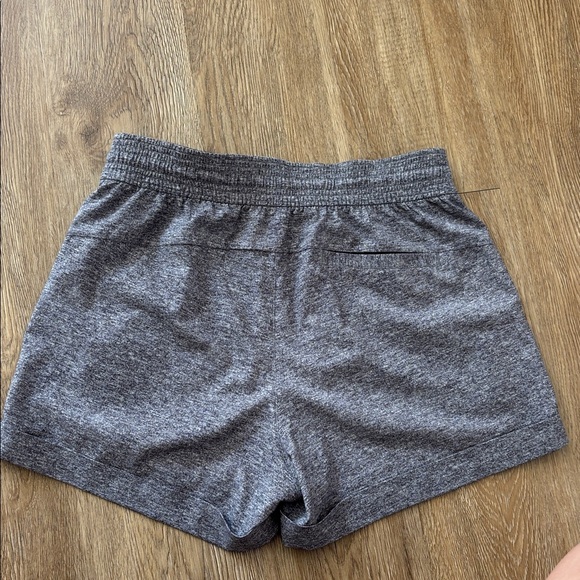 Lululemon Drawstring Shorts - Picture 4 of 5